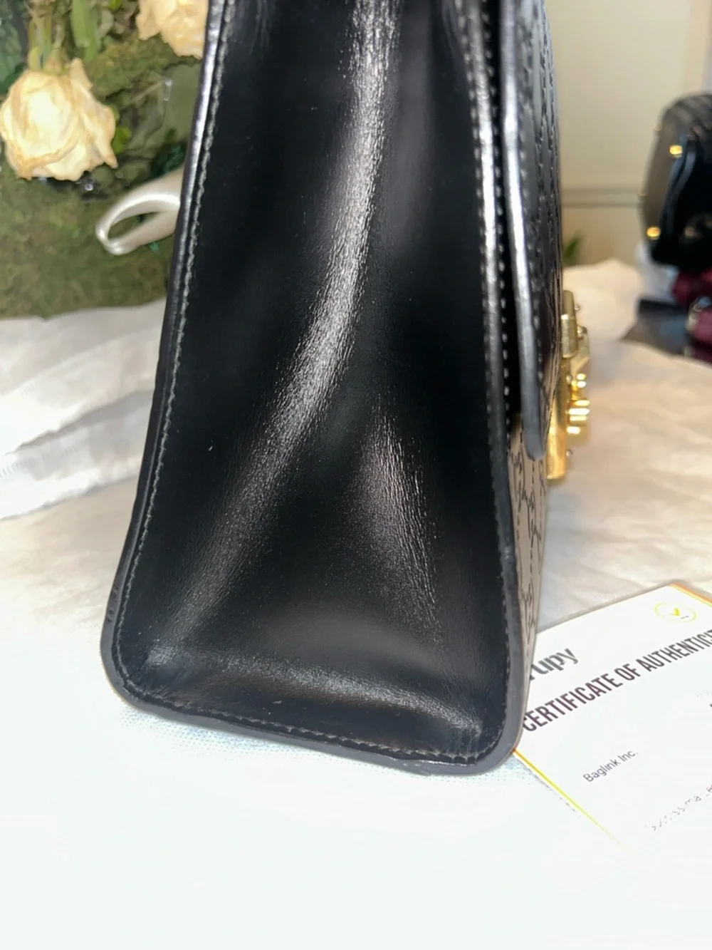 Gucci Black Embossed GG Leather Crossbody with Gold Lock - Picture 7 of 12